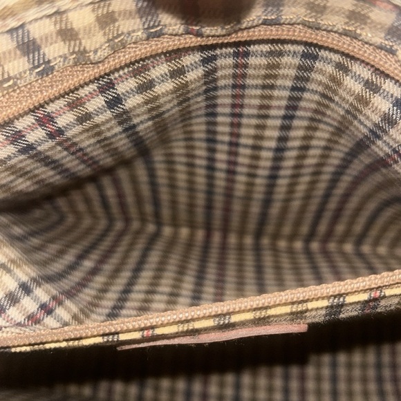 Guess purse in the color beige and brown - Picture 10 of 12